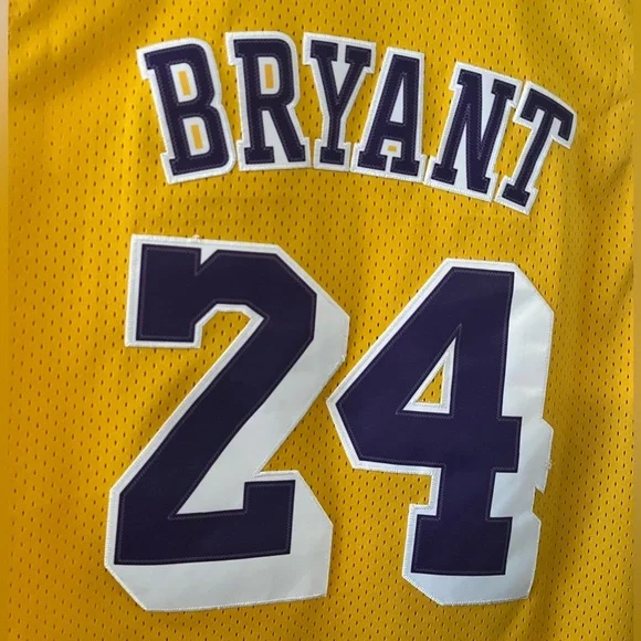 Kobe Bryant Los Angeles Lakers 2007-08 Throwback #24 Mitchell & Ness Jersey XL - Picture 5 of 9